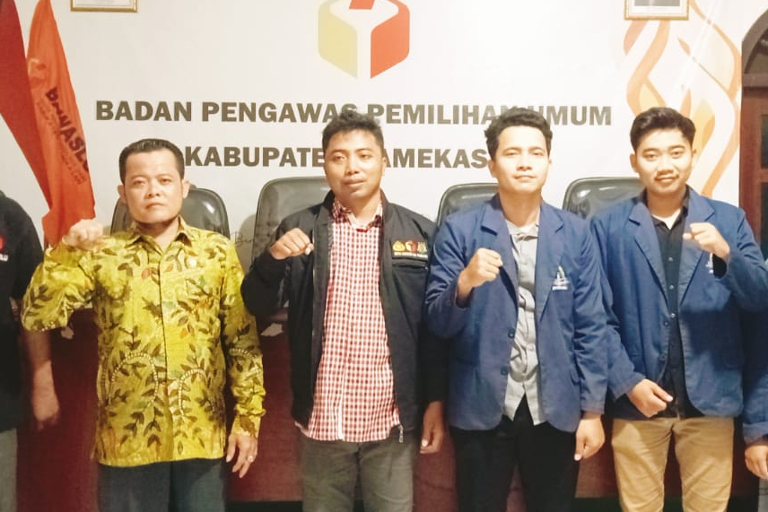 Bawaslu Pamekasan Sambut Baik dan Siap Transfer Ilmu Kepemiluan ke Mahasiswa Magang Hukum Tata Negara Syariah IAIN Madura